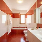 Aparthotel Casa Diletta - Charming With Private Balconies 3*