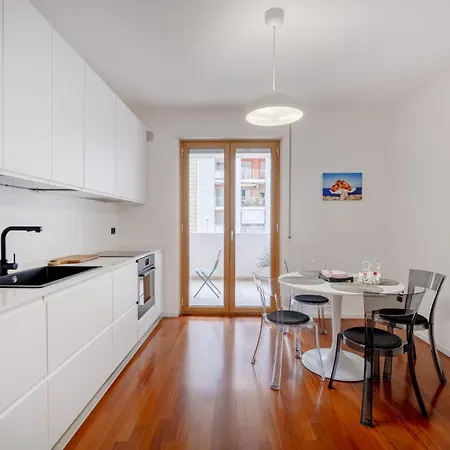 Casa Diletta - Charming With Private Balconies 아파트호텔 바리