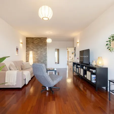 アパートホテル Casa Diletta - Charming With Private Balconies